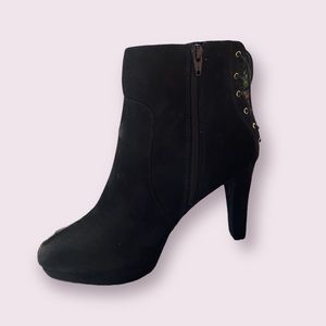 Metaphor Fulton heeled ankle boots